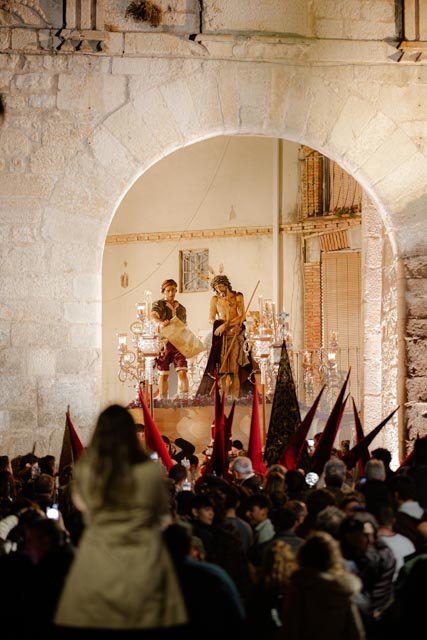 Jaén consagra su Lunes Santo: El triunfo de la fe «a pulso» con el estreno histórico de La Sentencia