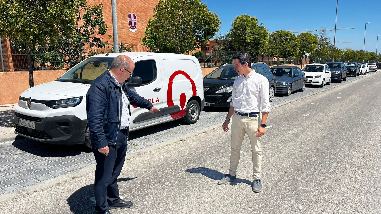 Alerta en el Colegio Miguel Castillejo por el mercadillo: Jaén Merece Más exige cambios urgentes para evitar riesgos