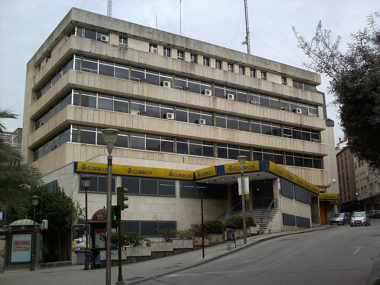¿Qué pasará con el edificio de Correos? Jaén Merece Más exige consenso para evitar un nuevo «fiasco» como el tranvía