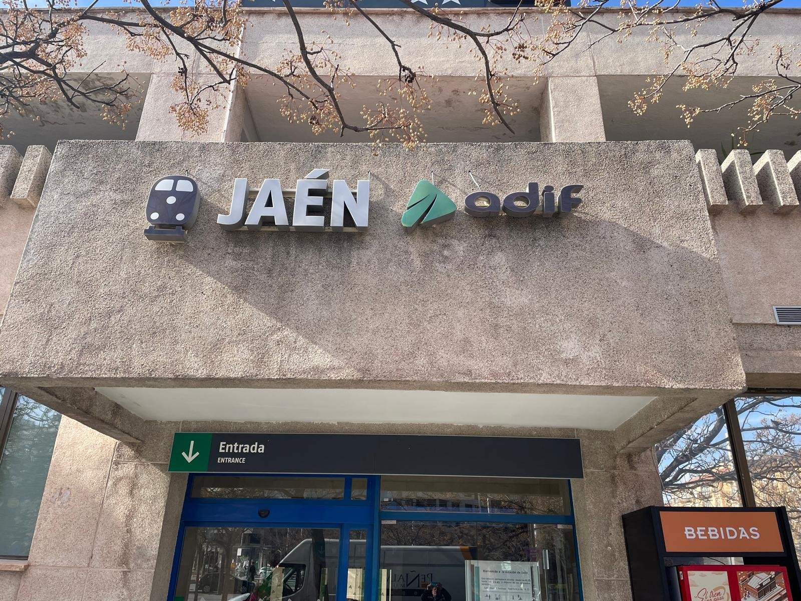 El PP exige al alcalde de Jaén que «pierda el miedo» a Sánchez ante el caótico viaje de 7 horas desde Madrid