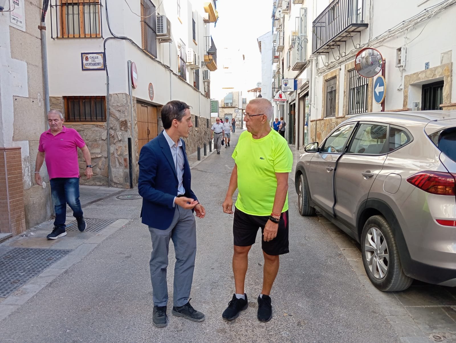 El Ayuntamiento de Jaén reactiva el tejido vecinal: el IMEFE dona ordenadores a las asociaciones de la ciudad