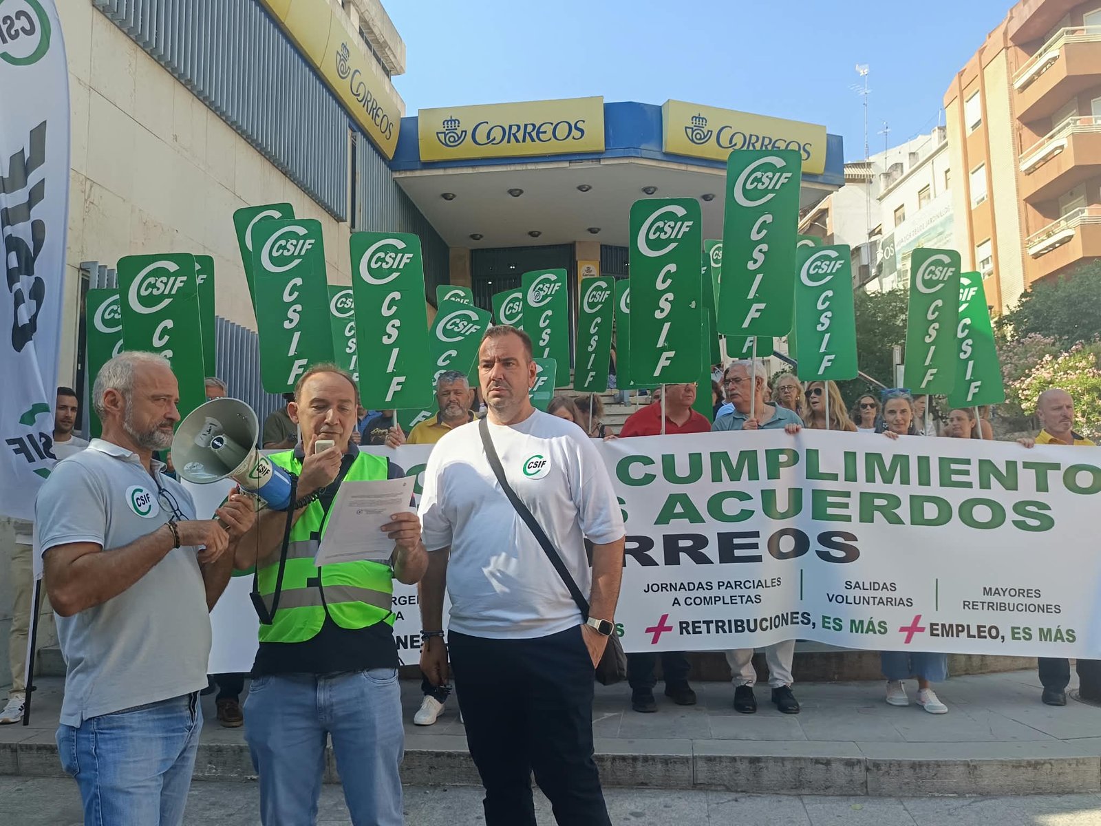 Jaén colapsada por el envío postal: más de 4.000 cartas y 1.200 notificaciones atrapadas tras el plantón de Correos