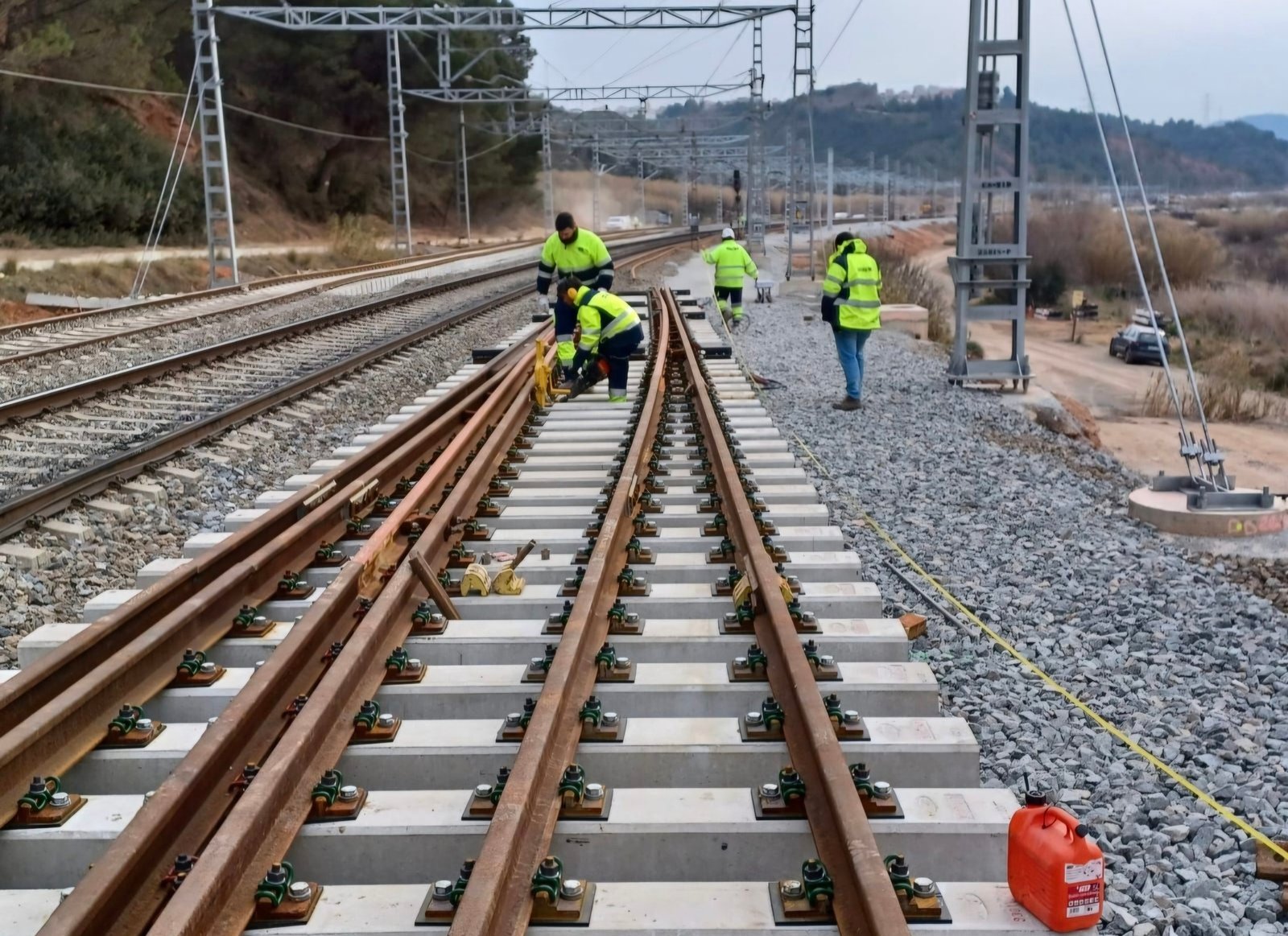 ¿Sirve de algo un año sin trenes? La exigencia de Jaén Merece Más a Junta y Gobierno para no perder el tren del futuro